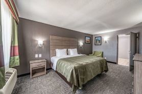 Quality Inn I-10 East Near Frost Bank Center