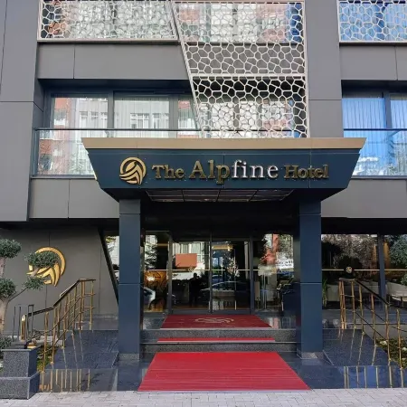The Alpfine Hotel Отели рядом с достопримечательностью «Башня Атакуле»