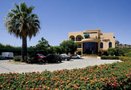 Hotel Parque Das Laranjeiras Отели в г. Сан-Себаштиан