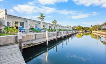 Coconut Cay Resort