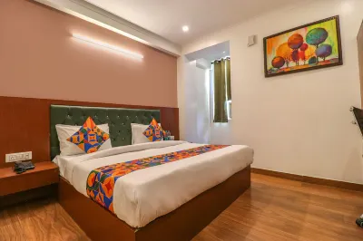 FabHotel Lime Tree Near Yashobhoomi Convention Centre Hotels in South West Delhi