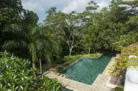 08 Acre Private Tea Estate Close to Galle - Villas