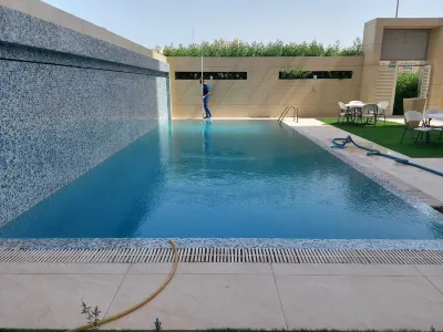 White Luxury Suite Hotel Hotel a Fahaheel