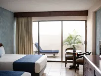 Hotel Los Aluxes Hotels near Montejo Avenue