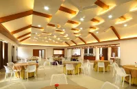 Kgees - Hill Town Hotel Hotel di Kattappana