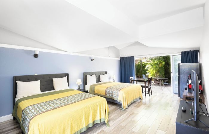 Warm Mineral Springs Motel
