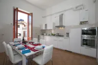 Residenza Gardenia Lake View Luino Center - Happy Rentals