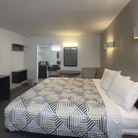 Motel 6 Sallisaw, OK