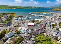 Dingle Harbour Cottages Hotels in Dingle