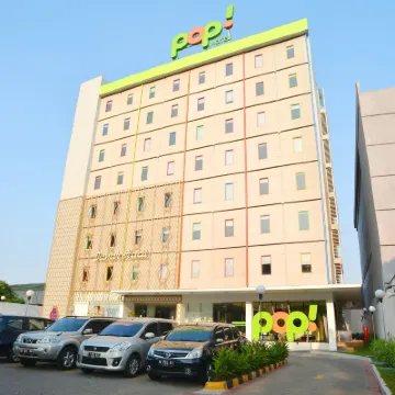 Pop! Hotel Tebet Jakarta Các khách sạn gần Ga Tebet