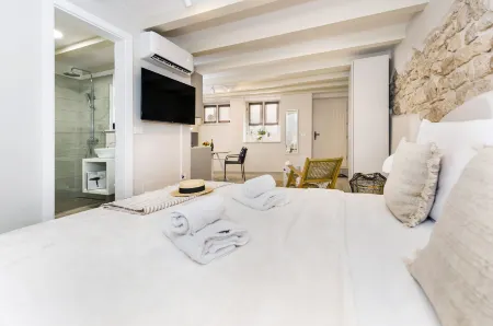 Yellow House Rovinj Отели в г. Ровинь