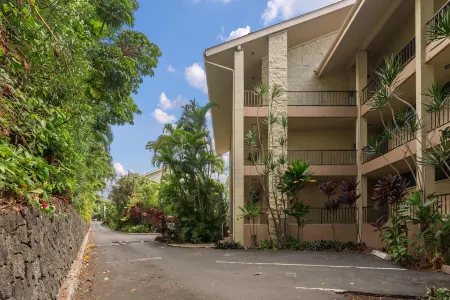 Big Island Kalanikai 307 condo