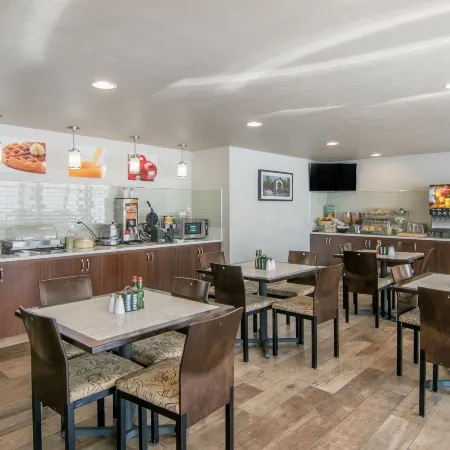 Quality Inn & Suites Albany Corvallis