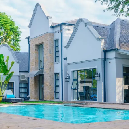 Ezulwini Villa Hotel