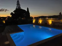 Tudor Manor Bed & Breakfast - Pool