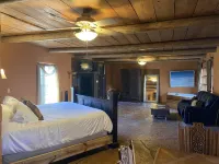 The Trois Estate at Enchanted Rock Hotels in Gillespie County