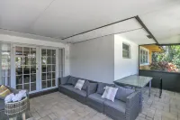 Miabella of Hollywood 3 Bedroom Home by RedAwning