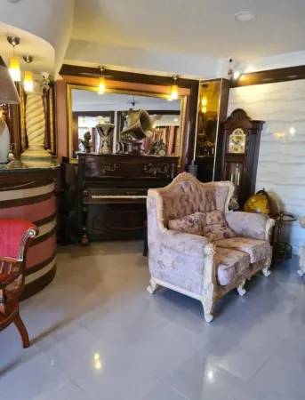 Ambassadeurs Oran Отели рядом с достопримечательностью «Sumas Mountain Inter-Regional Park»