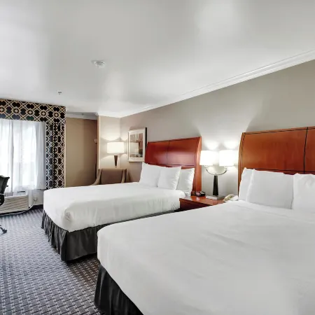 Best Western Plus Marina Shores Hotel