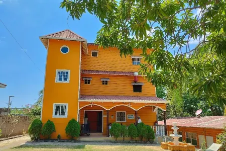 Hotel Villa Ordonez Отели в г. Почомиль Вьехо