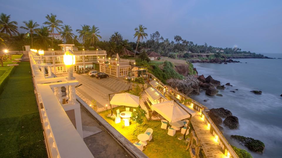 State Beach Resort & Spa