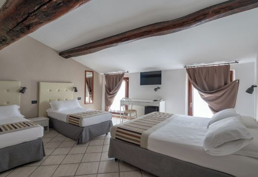 호텔 만테냐 스타치오네