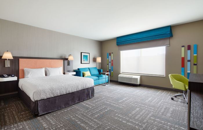 Hampton Inn & Suites Chicago Waukegan