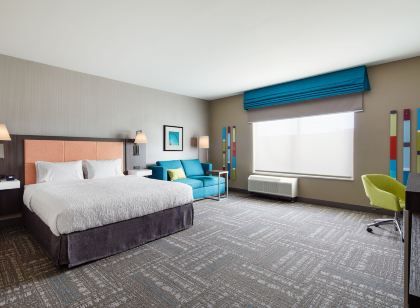 Hampton Inn & Suites Chicago Waukegan