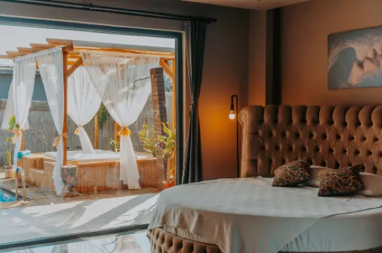 Kıvanç Tatil Köyü