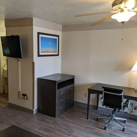 Atrium Inn