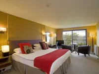 Holly Tree Hotel, Swimming Pool & Hot Tub Hotels in Appin