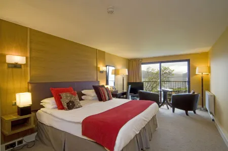 Holly Tree Hotel, Swimming Pool & Hot Tub Отели в г. Гленко