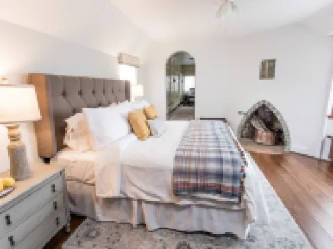 ハミングバード エステート ワイン & スイート セントラル・ポイントのホテル