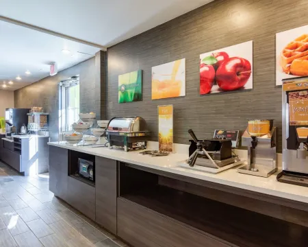 Quality Inn & Suites Ashland Near Kings Dominion