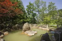 Aonobi Yuyu - Hot Springs