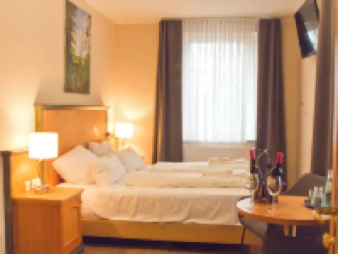 Strandhotel Buckow Gut-Hotels See Hotels in Markisch-Oderland
