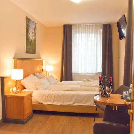 Strandhotel Buckow Gut-Hotels See Hotels in Markisch-Oderland