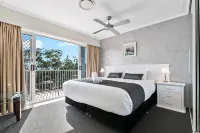 White Crest Apartments