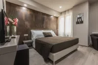 Astoria Deluxe Rooms