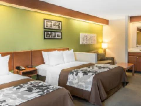 Sleep Inn & Suites Oregon - Toledo オレゴンのホテル