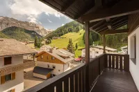 Hotel Antares - Mountain view