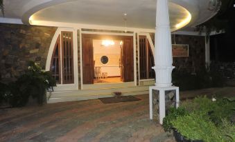 White Tower Villa  Sri Lanaka