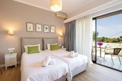 Ipsos Holidays Hotels in Feakes