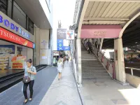 Pula Silom Hotels in der Nähe von MRT-Bahnhof Silom