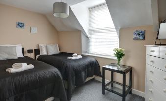 Walkers Court 3 Bedroom Apartment