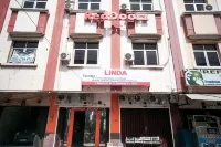 RedDoorz near Palembang Square Mall 2