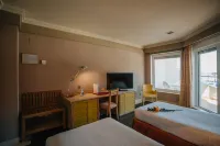 Hotel Playa Victoria Hotels in San Fernando