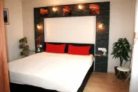 Ferienwohnungen Villa Waldblick Hotels in Zempin