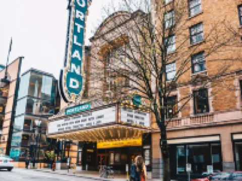 The Duniway Portland, A Hilton Hotel Hotels near Pioneer Courthouse Square