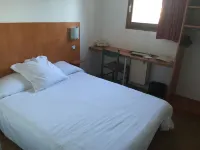 オーセンティック バイ バラダン - オテル ル プリヴィレッジ